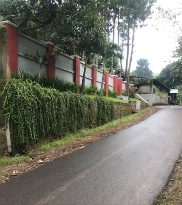 Villa Naumi Bandung Exterior foto